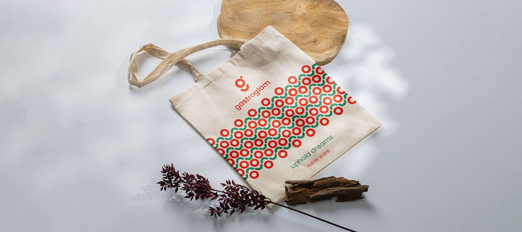Gastroglam — le projet qui soutient les rêves de ceux qui créent des expériences culinaires, Toud, identité visuelle, conception web